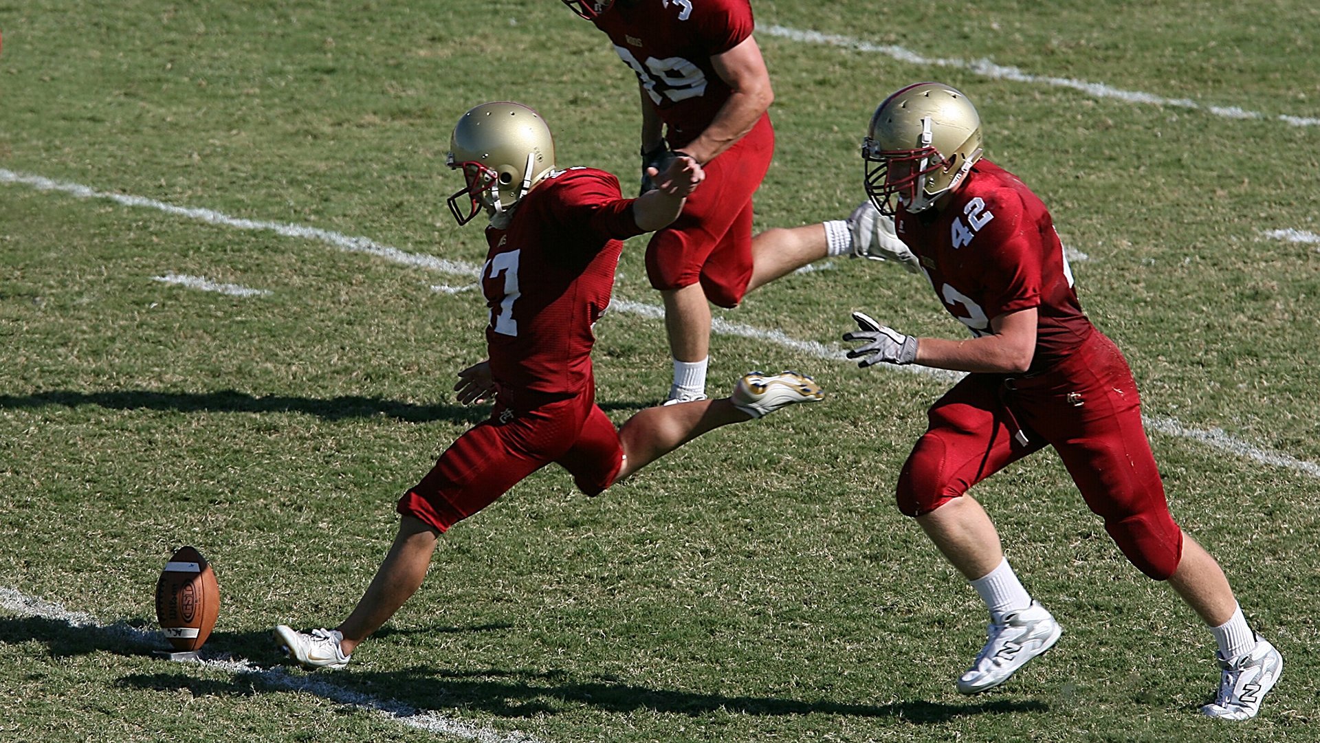俱乐部在青训人才输送上取得显著成果，充分利用俱乐部的青训系统培养球员