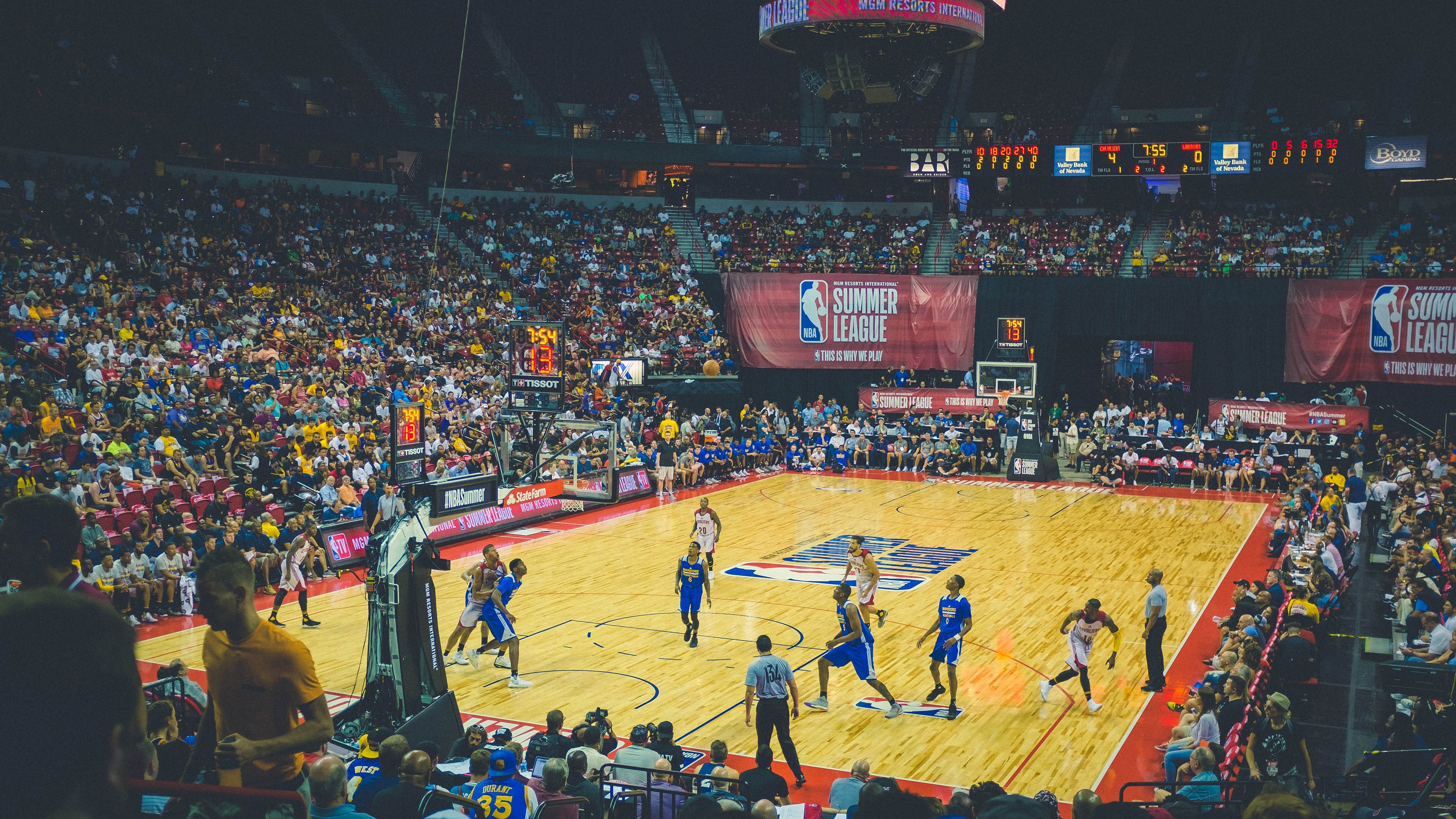 俱乐部在青训基地发现潜力新星并予以重点培养，俱乐部青训条件